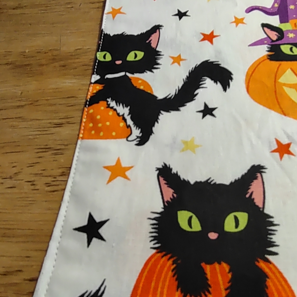 Halloween Fall table runner - Picture 2 of 4